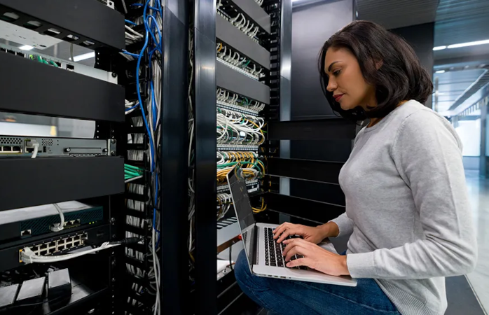 Female-Network-Technician-Image